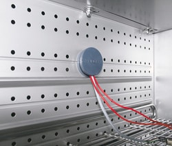 BINDER&trade;&nbsp;Access Port With Silicone Plug