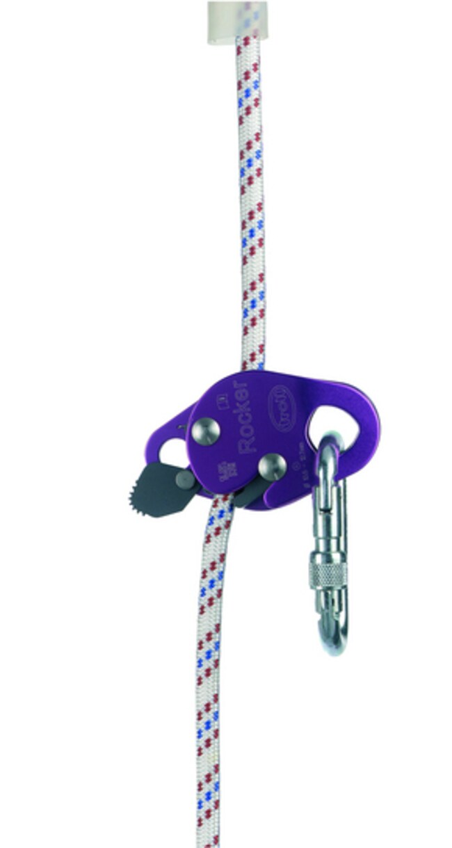 thumbnail image 2 of RK Fall Protection VF505 5/8-Inch Automatic Rope Grab – Energy Absorbing 2 of 4