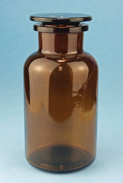 Karl Hecht™ Wide Neck Amber Glass Bottle with Ground-In Stopper