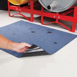 New Pig Grippy Garage Floor Drip Mat, Blue, 81cm W x 102cm L, Absorbency
