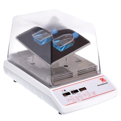 Ohaus™ Incubating Waving Shaker