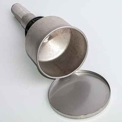 SCAT&trade;&nbsp;Funnel with Lid Type 1 and Stainless Steel Strainer