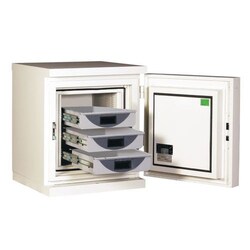 Manutan Fireproof safe Micro, width overall: 54.4 cm, depth overall: 56.6