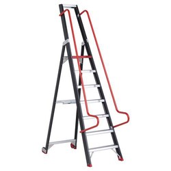 Manutan Ladder of warehouse Taurus, markets (including platform) Nb: 7,
