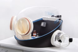 CTS Glove Bubble sealed environment enclosure withGlove Bubble sealed environment