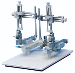 Stoelting Lab Standard Stereotaxic Instrument for Rats:Animal Care and