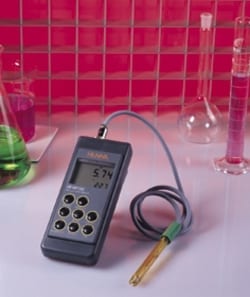 Hanna Instruments&trade;&nbsp;Portable Waterproof pH/ORP Meter