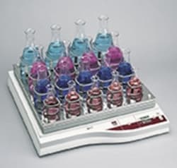 GFL Gesellschaft Fuer Labortec GFL-3015 Schüttelapparat mit Kreisbewe- gungen, max. Lastaufnahme 15 kg 625 x 510 x 142 mm | Buy Online | GFL Gesellschaft Fuer Labortec&trade; | Fisher Scientific