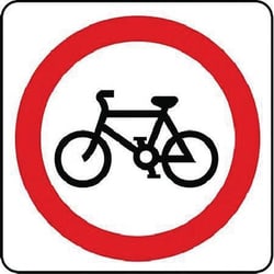 Manutan No cycling sign. 400 x 400mm. Refelective. Post, Quantity: Each