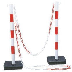Manutan Red + white chain + post set. Post hght 800mm.Chain lth 5m, Quantity: