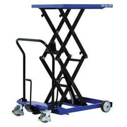 Manutan Mobile double scissor lift table. 500kg cap -, Quantity: Each