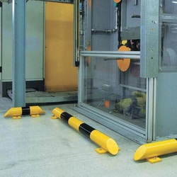 Manutan Floor level protection bar. Length 800mm, Quantity: Pack of 1