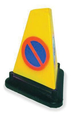 Manutan No waiting triangular cone. Height 525mm. Per 2., Quantity: Pack