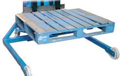 Manutan Wide straddle & adjustable forks, Quantity: Pack of 1