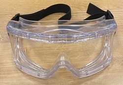 Clear Safety Goggles Safety Goggles; Color: Clear; Fog and scratch resistant:Personal