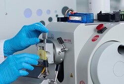 Epredia MX35 Ultra+ Low-profile Microtome Blades 50 Pk. | Buy Online | Epredia&trade; | Fisher Scientific