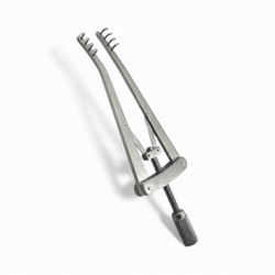 Surgical Design&trade;&nbsp;Alm Retractors