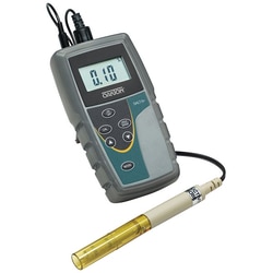 Cole-Parmer Oakton SALT 6+ Handheld Salinity Meter Kit with NIST-Traceable