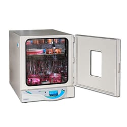 Chemglass Life Sciences&nbsp;Incu-Shaker Refrigerated 20L Stackable Incubator, with Non-Slip Rubber Mat, 115V