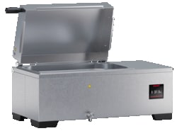 Memmert water bath WTB 15, 230volt +5C above ambient to +100C (Dependant on Ambient) Gable Cover/ Reversible Shelf included