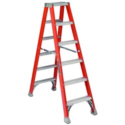 MSC&nbsp;Louisville Step Ladder, Fiberglass, 5 Step, 300 lb Capacity, Type IA