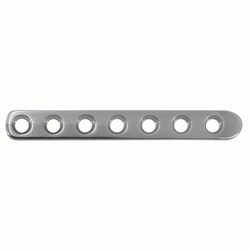 Med Vet International&nbsp;Stacked Locking Hole Plate 2.4mm 7 hole 52mm long, J1221C
