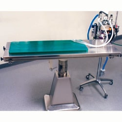 Med Vet International&nbsp;Safe 'n Warm Surgery Table Mat, Short, 12