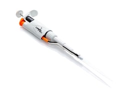 STEMCELL Technologies&nbsp;Corning Lambda Plus Pipettor, 1000  ul, Size: 1 Unit