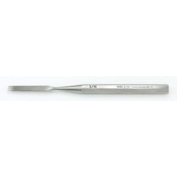 Med Vet International&nbsp;Miltex Hoke Osteotome, 5-1/2in, Straight, 5mm Wide Blade, 27-332