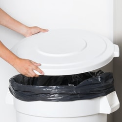 MSC&nbsp;Carlisle Round Trash Can Lid, 32 Gallon, Flat, White, Polyethylene