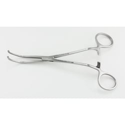 Med Vet International&nbsp;Miltex Satinsky Vascular Clamp for Vena Cava Pediatric 6in 32 5mm X 7 5mm L  German 25-1108