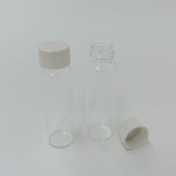 Revvity Health Sciences Inc Pico Glass Vial, 7 mL, with 15 mm foil-lined, white urea screw caps, case of 1000