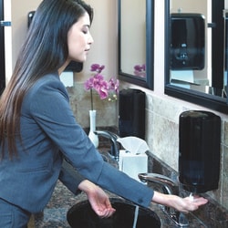 Tork Tork Spender für Seife und Hautpflegeprodukte mit Intuition Sensor S4, berührungslose, Elevation Design Höhenbetrieb | Buy Online | Tork | Fisher Scientific