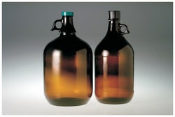 Qorpak™ Amber Glass Jug with Green Thermoset F217 and PTFE Cap