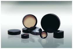 Qorpak™ Black Phenolic F217 and PTFE Lined Caps
