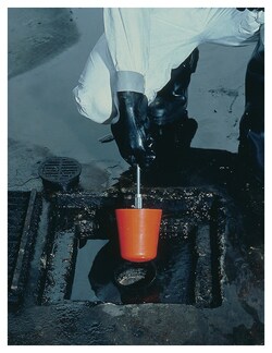 Youngstown Barrel Drum Ultra-Drain Plugs:Facility Safety and Maintenance:Hazardous