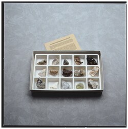 Fluorescent Mineral Collection, Standard