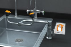 GUARDIAN EQUIPMENT&nbsp;Eyewash, Deck Mounted, 90º Swivel, All-Stainless Steel, Right Hand Mounting