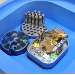 Mitegen&nbsp;Cryo-EM Clipping Station with Foam Dewar and Clipping Hub By Nanosoft