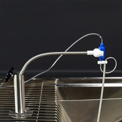 Instech Snap-in spring swivel arm for rat shoebox cage top and plastic