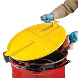 PIG™ Latching Drum Lid with Fast-Latch Ring
