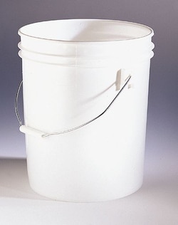 Cole-Parmer&nbsp;Stackable high-density polyethylene pail, 1 gallon