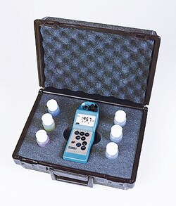 Cole-Parmer Myron L PKUU hardside protective case with calibration solutions, for 4PII and 6PII meters