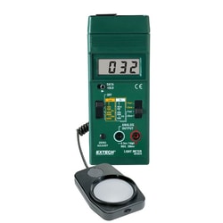 Cole-Parmer Extech 401025 Dual-Scale Light Meter with Analog Output, Quantity: