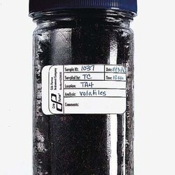 Cole-Parmer Cole-Parmer Solution Label w/Waterproof Overlay, 2"L x 1" H;
