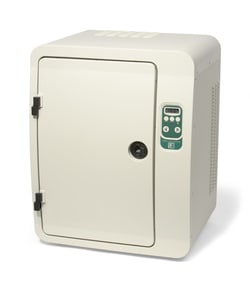 Research Products International Corp EchoTherm Benchtop Chilling/Heating Incubator with Non-Programmable Control