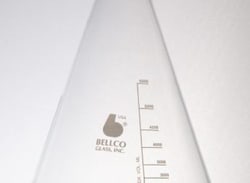 Bellco Glass, Inc. Manufactured from type 1 class a Borosilicate glass. Ideal for general laboratory involving media mixing, storage and dispensing. Narrow mouth with break resistant lip that resists chipping.  Graduated to approximate volumes.    Size: 6l    Stopper size