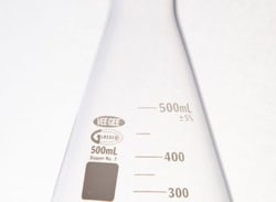 Bellco Glass, Inc.&nbsp;Manufactured from type 1 class a Borosilicate glass. Narrow mouth with heavy duty rim to prevent chipping. Ideal for general laboratory use. graduated to approximate volumes.    Size: 500ml    Stopper size: 7    Dimensions: 100x173mm