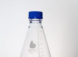 Bellco Glass, Inc.&nbsp;Manufactured from type 1 class a Borosilicate glass. Ideal for all cell culture and media storage purposes. Provides flexible secure seal without a liner. Supplied with gl45 liner-less screw cap and pouring rings. Graduated to approximate volumes.    Siz