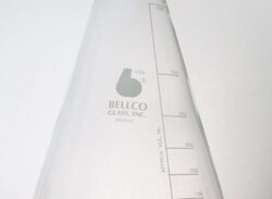 Bellco Glass, Inc.&nbsp;Manufactured from type 1 class a Borosilicate glass. Ideal for all cell culture and media storage purposes. Provides flexible secure seal without a liner. Supplied with gl45 liner-less screw cap and pouring rings. Graduated to approximate volumes.    Siz